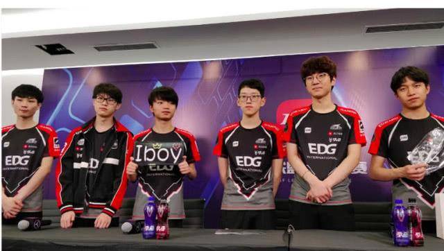 往往取决于 往往取决于