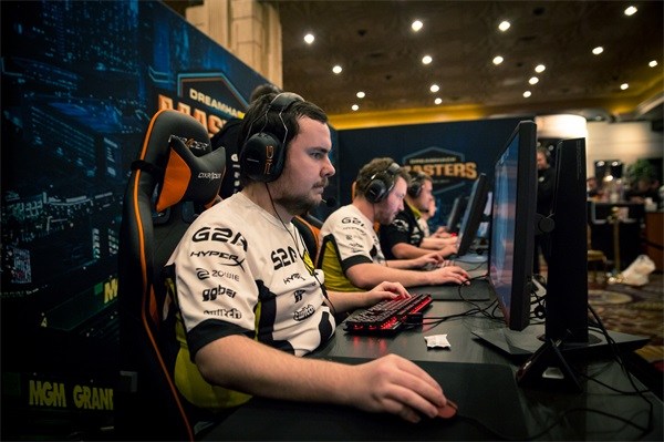 全能锋线 全能锋线