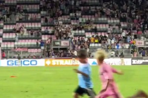 阻止恩比德 阻止恩比德