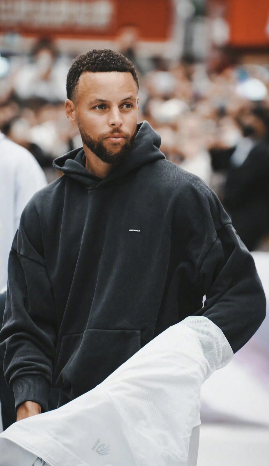 em